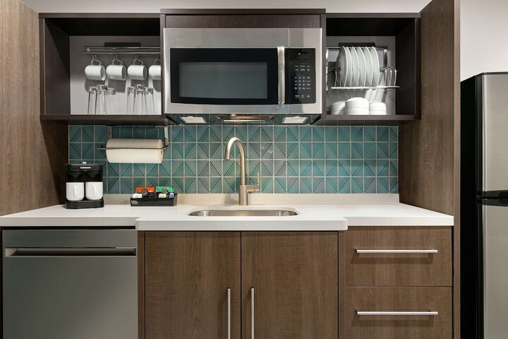 Home2 Suites by Hilton Norfolk Airport