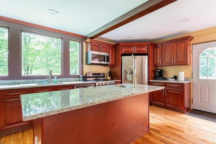 Sunset Estate in the Catskills
