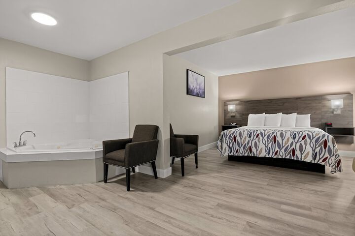 Room 31 of 40