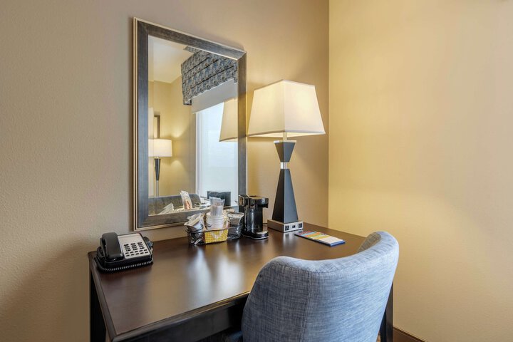 Room 41 of 55