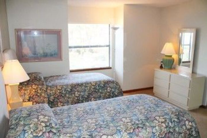 Cottage Grove Holiday Home