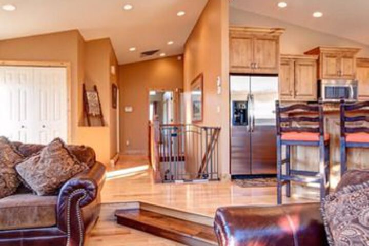 Mountain Lodge with Hot Tub by RedAwning