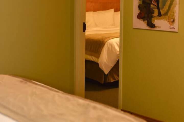 Room 5 of 15