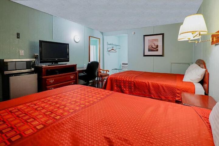 Room 20 of 23