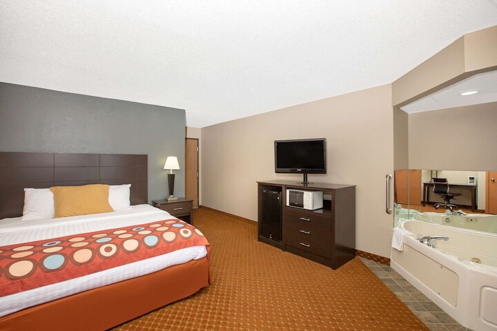 Room 17 of 25