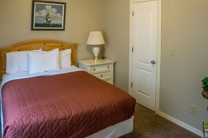 Candlewyck Cove Resort