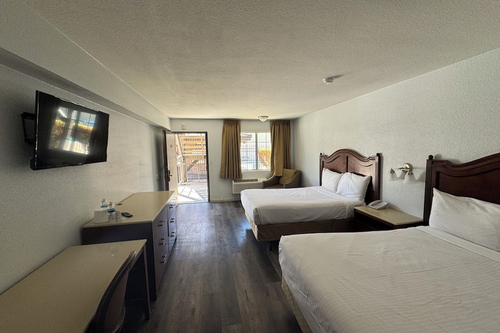 Room 28 of 53