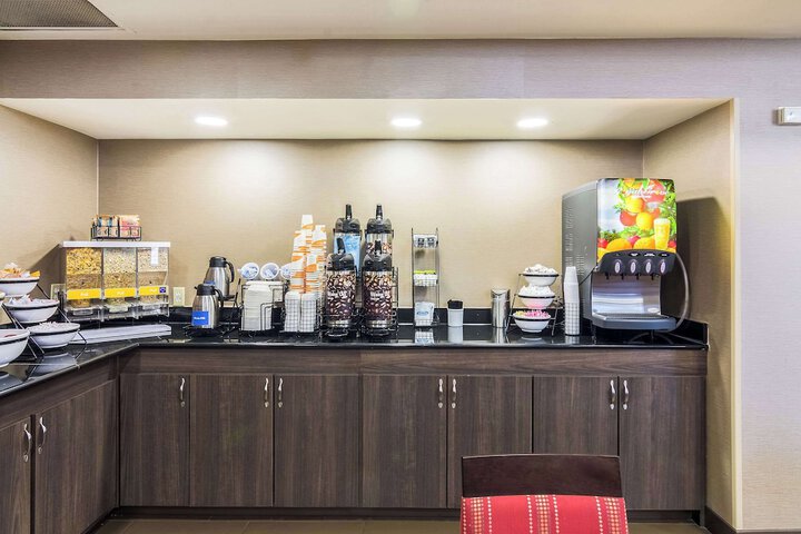 Breakfast/Coffee Service 53 of 60