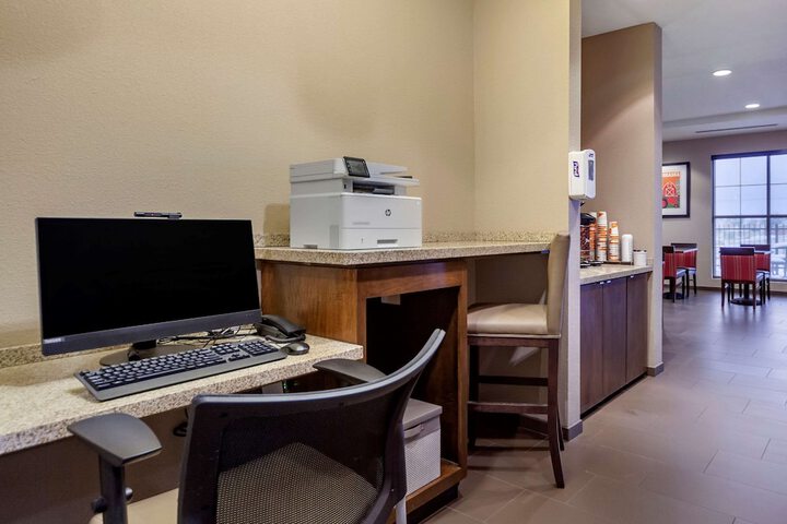 Business Center 59 of 59