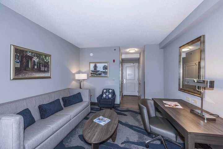 Room 12 of 44
