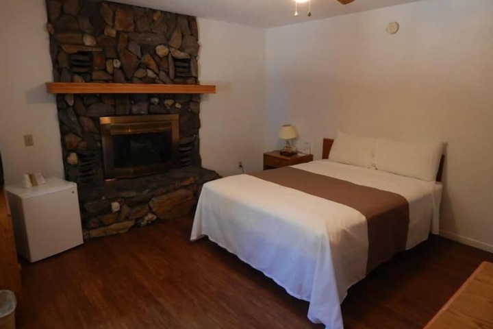 Room 20 of 66
