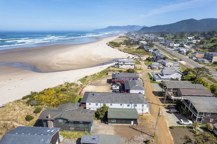 Rockaway Beach Vacation Rental: Pets Welcome!