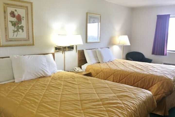 Room 13 of 34