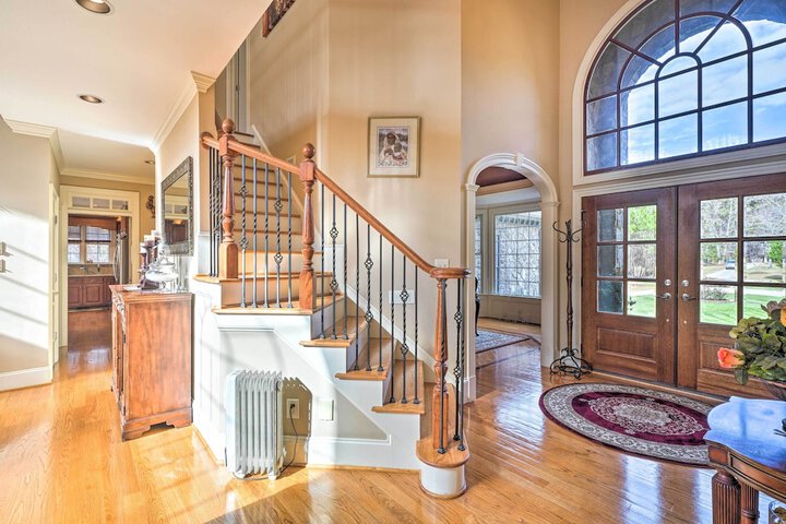 Luxury Estate: Game Room & Pickleball Court