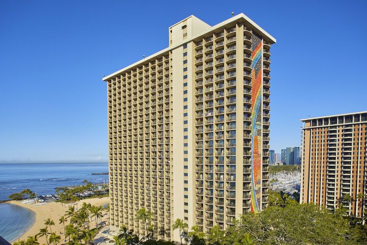 Hilton Hawaiian Village Waikiki Beach Resort