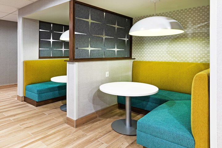 Business Center 36 of 36