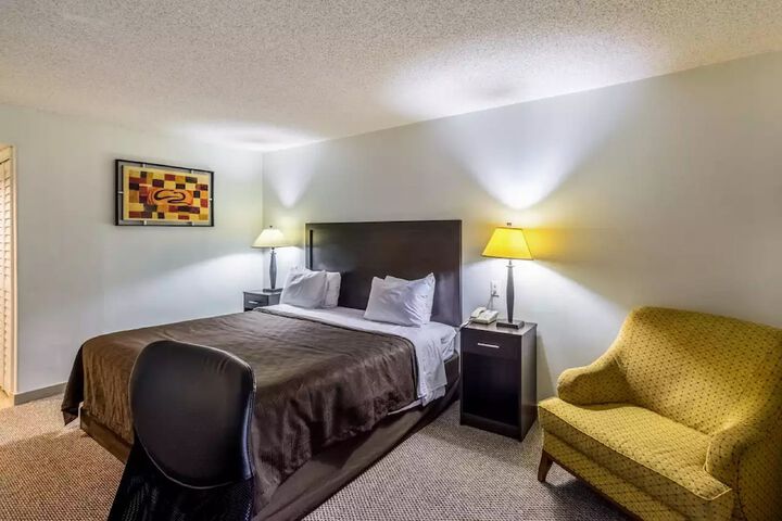 Room 28 of 42