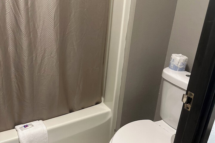 Room 34 of 42