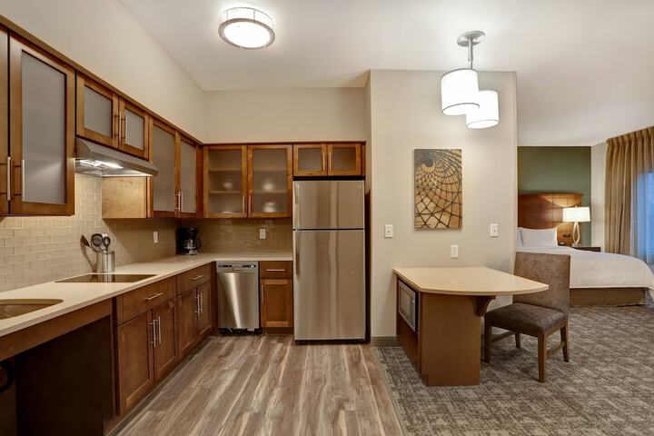 Staybridge Suites Overland Park - Kansas City S by IHG