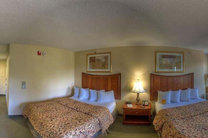 Room 21 of 40