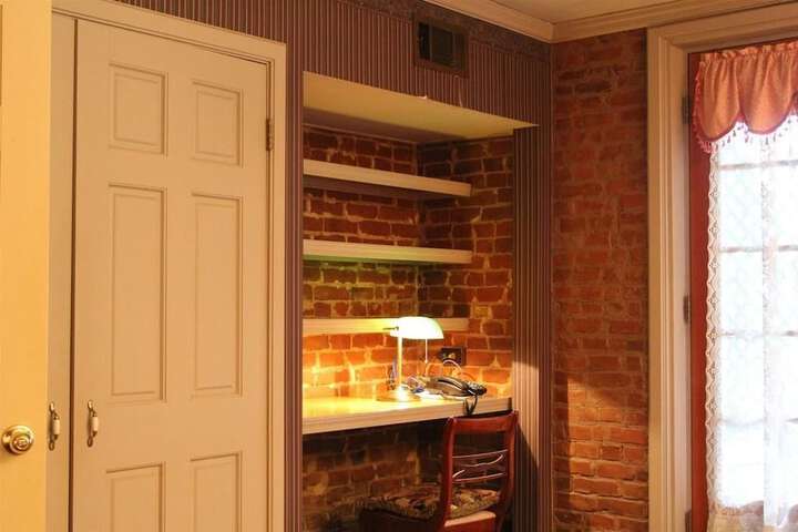 Room 57 of 109