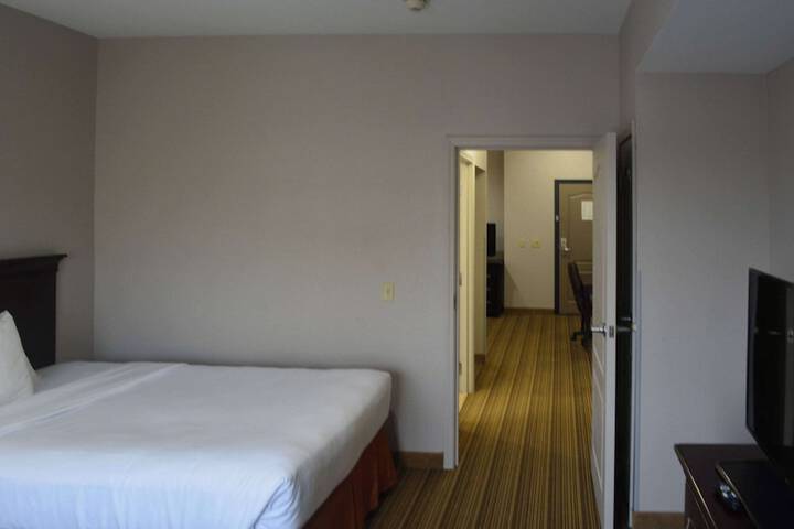 Room 22 of 36
