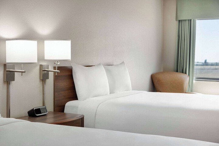 Travelodge by Wyndham Vaughn
