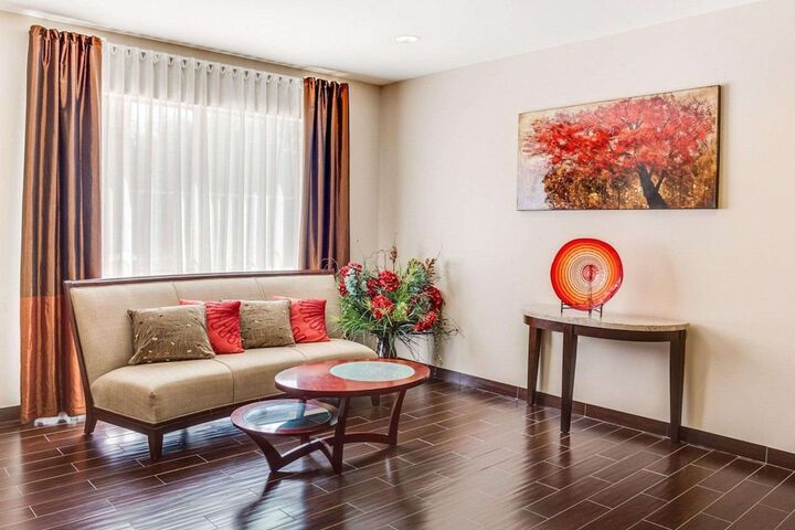 Comfort Suites Mandeville - Covington