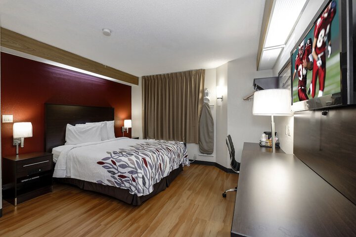 Room 25 of 29