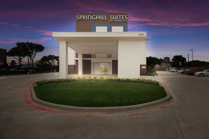 Hotel Exterior 46 of 46
