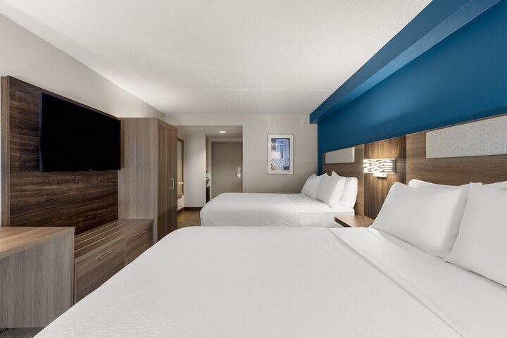 Holiday Inn Express Hotel & Suites Danbury - I-84 by IHG