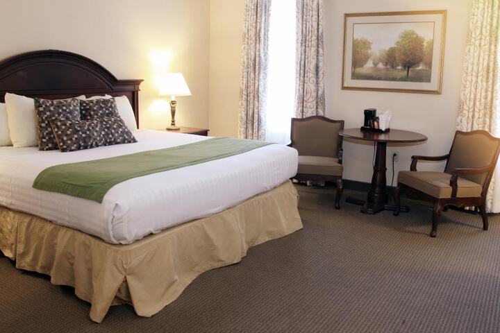 Room 16 of 35