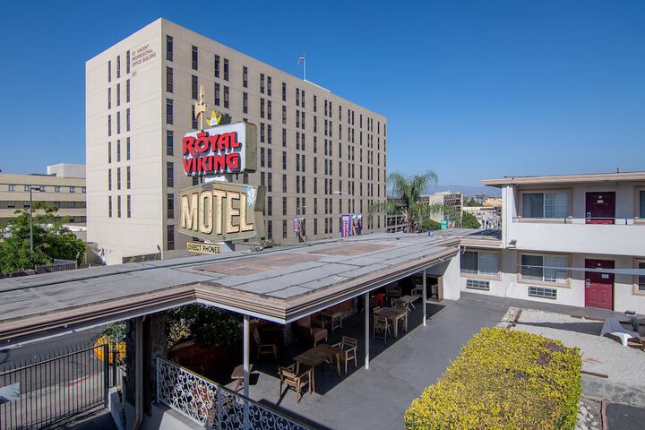 Hotel Exterior 56 of 67