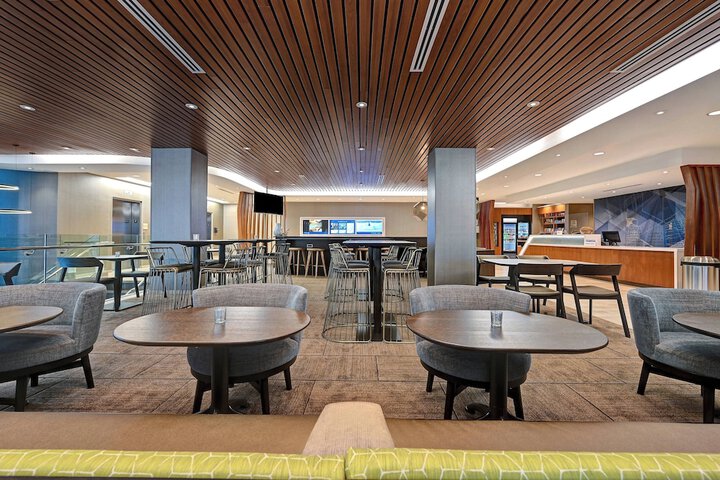 Hotel Interior 15 of 40