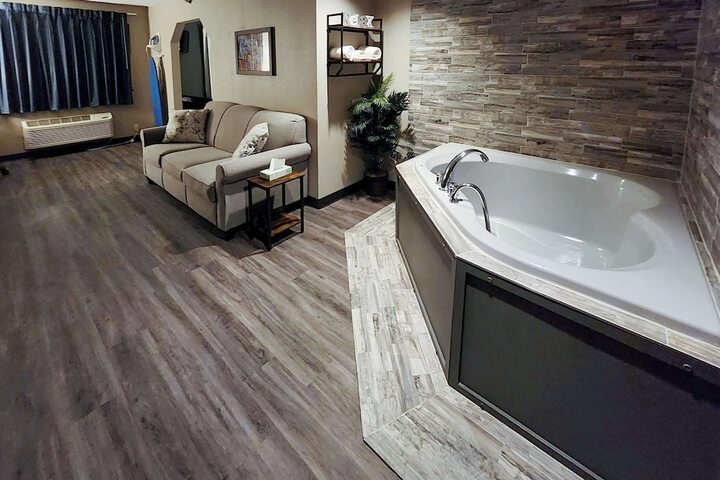 Room 14 of 32