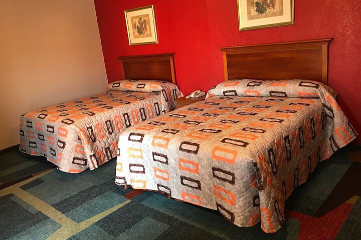 Room 27 of 28