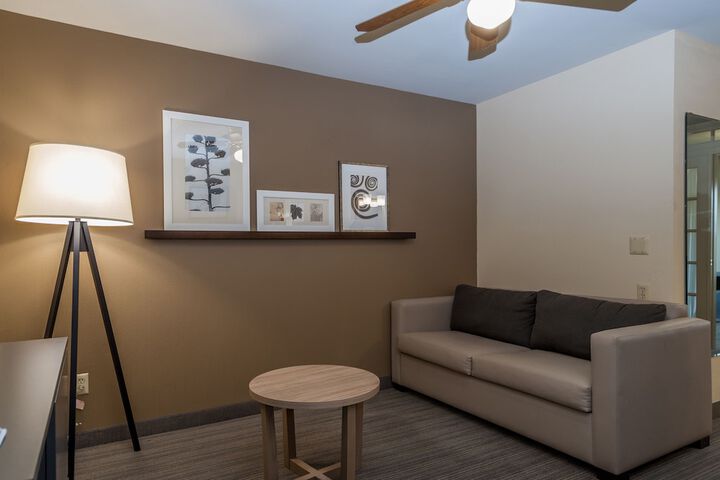 Room 16 of 35