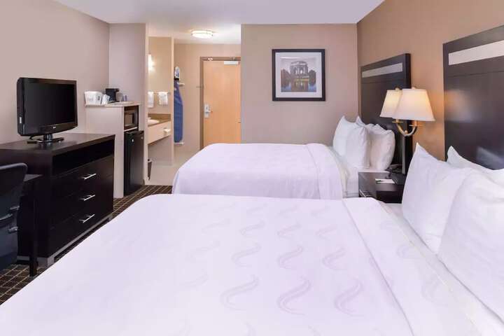 Room 16 of 33