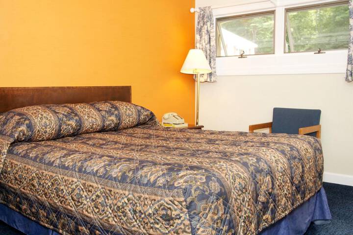 Sunset Motor Inn