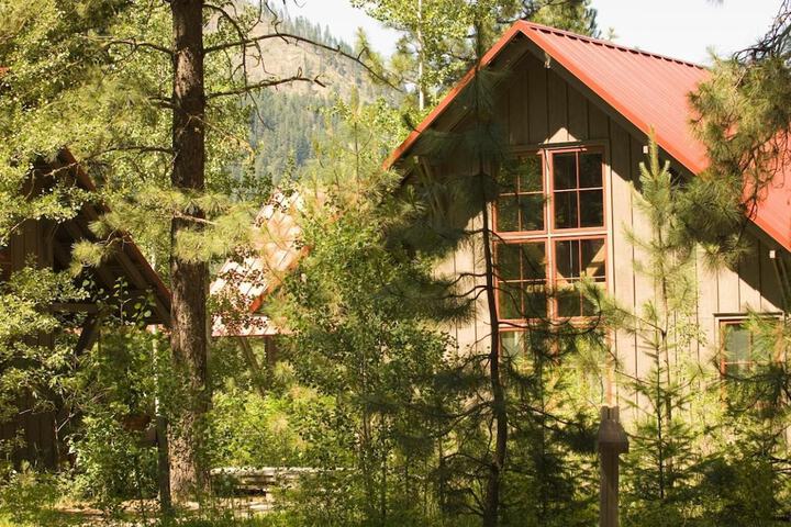 Sleeping Lady Mountain Resort & Spa