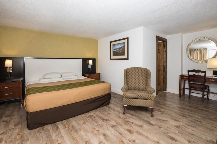 Room 21 of 48