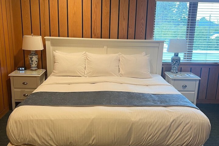 Room 11 of 52