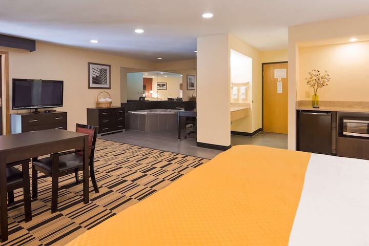 Room 19 of 41