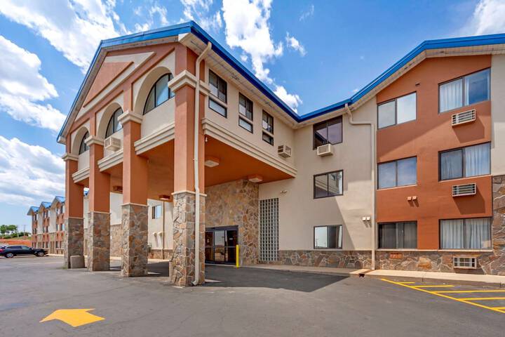 Hotel 2 of 37