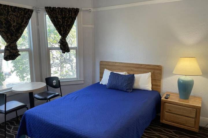 Room 19 of 29