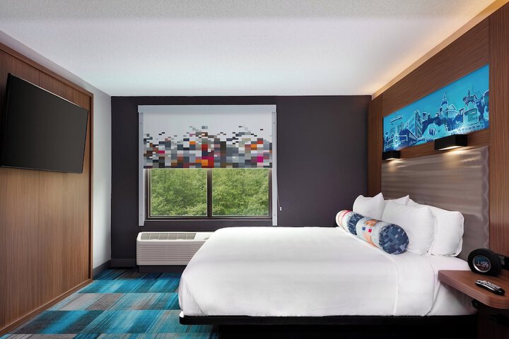 Room 13 of 39