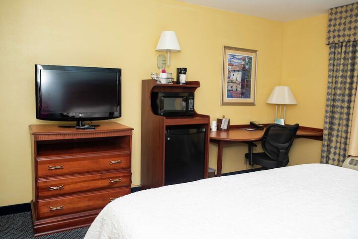 Room 16 of 31