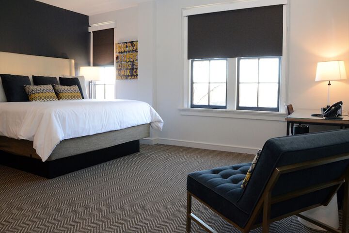 Room 12 of 35