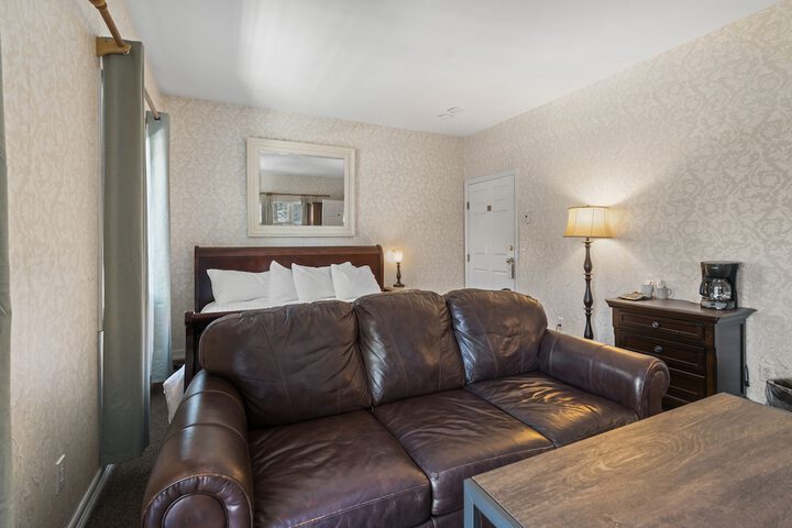 Room 43 of 113