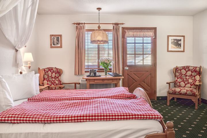 Room 7 of 49